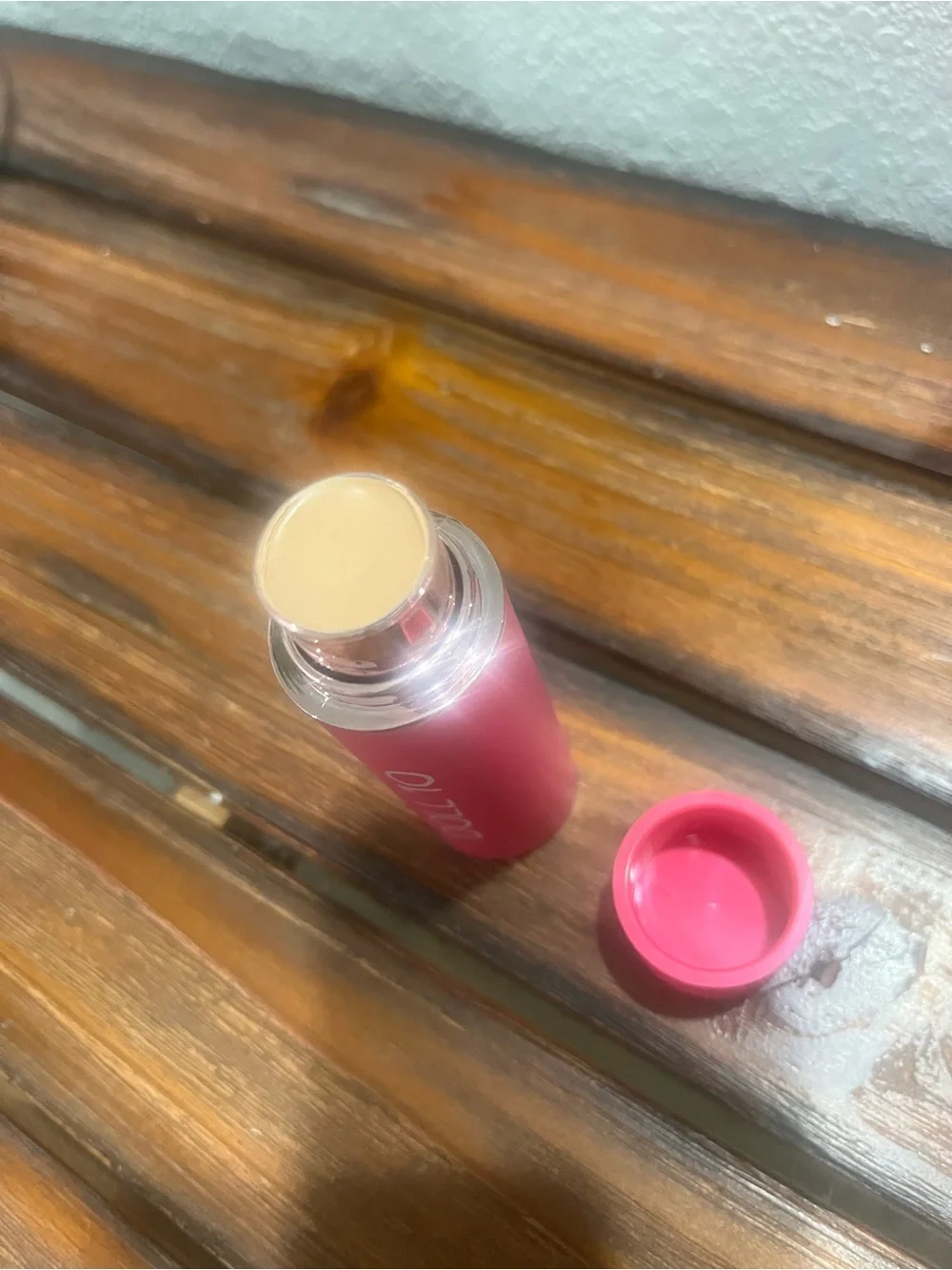 Doll 10 Peptide Blur Stick Foundation - light/medium